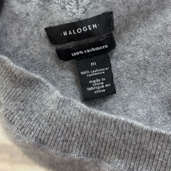 Halogen Gray V-Neck Sweater - Picture 3 of 4